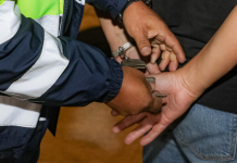 Conductor de autobús y motociclista detenidos por manejar ebrios, en Ciudad Delgado y Zacatecoluca