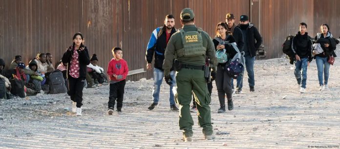 El presidente electo de Estados Unidos, el republicano Donald Trump, ha prometido tomar medidas enérgicas contra los cruces fronterizos y llevar a cabo deportaciones masivas una vez que asuma el cargo en enero. (Archivo 14.12.2023). Imagen de referencia. Foto: Cortesía.
