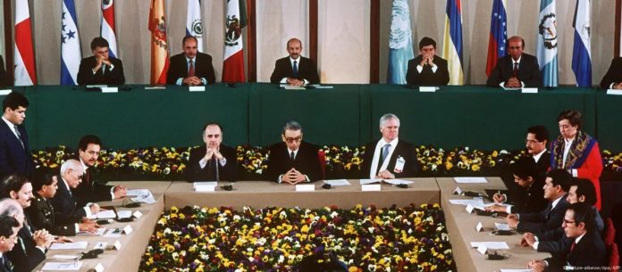 Ceremonia de la Firma de los Acuerdos de Paz. Foto: Cortesía.