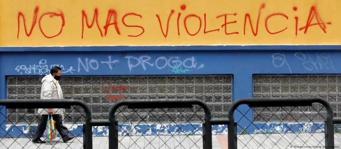 Ecuador dejó hace varios años de ser una isla de paz entre Colombia y Perú, los mayores productores mundiales de coca. (Archivo) Imagen de referencia. Foto: Cortesía.