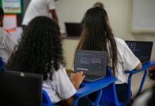 Autorizan préstamo de $501.2 millones para programa de aprendizaje con innovación digital