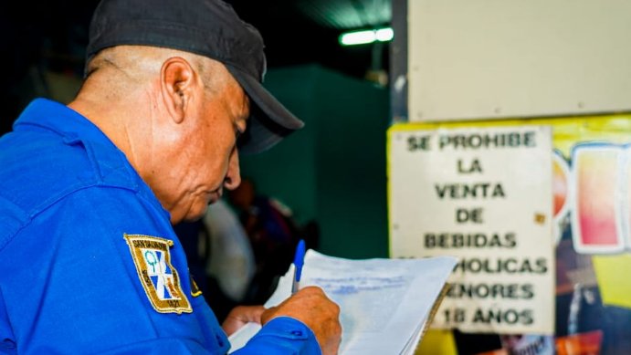 Cuerpo de Agentes Metropolitanos de San Salvador CAMSS.