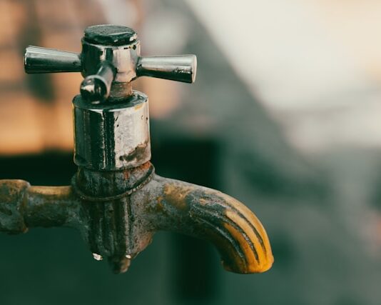 Suspenderán servicio de agua este martes en varios sectores por mantenimiento en Sistema Zona Norte Sistema