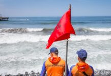 Oleaje más rápido y alto continuará en la costa salvadoreña hasta este lunes