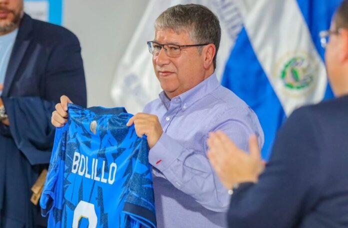 Hernán Gómez Hernán Darío Gómez en febrero, en su presentación con la selección. Foto cortesía: FESFUT.