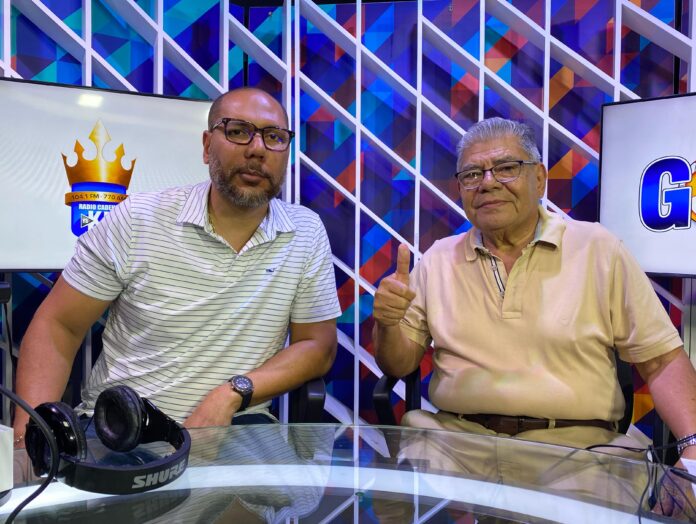 Yamil Bukele juntó a Raúl Beltrán Bonilla en su entrevista con Radio YSKL. Foto cortesía: Radio YSKL.