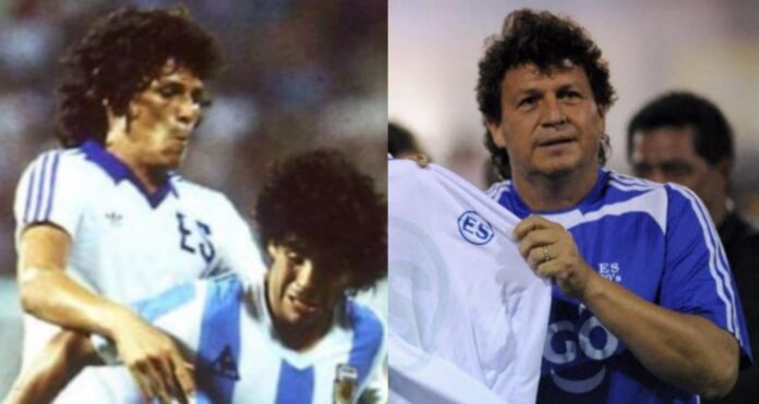 El icónico zaguero defendiendo a Maradona en el Mundial del 82. Fotos cortesía: Sports Illustrated y Yuri Cortez