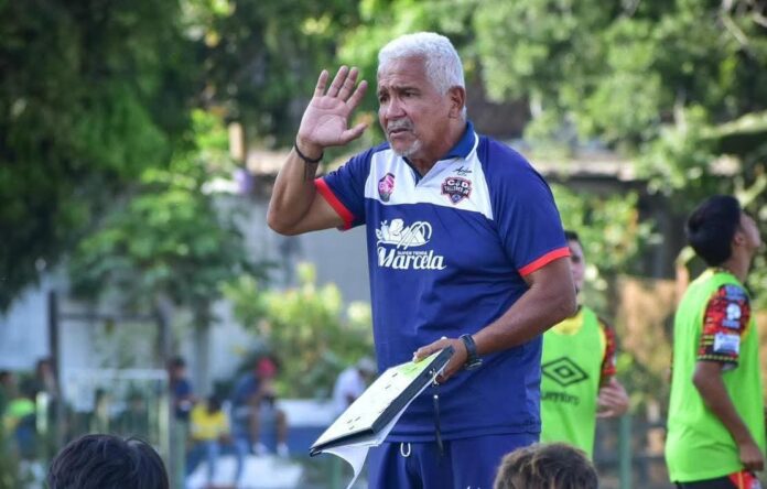 Efraín Burgos llega luego de lograr el ascenso a segunda división con Talleres Jr. Foto cortesía: CD Talleres Jr.