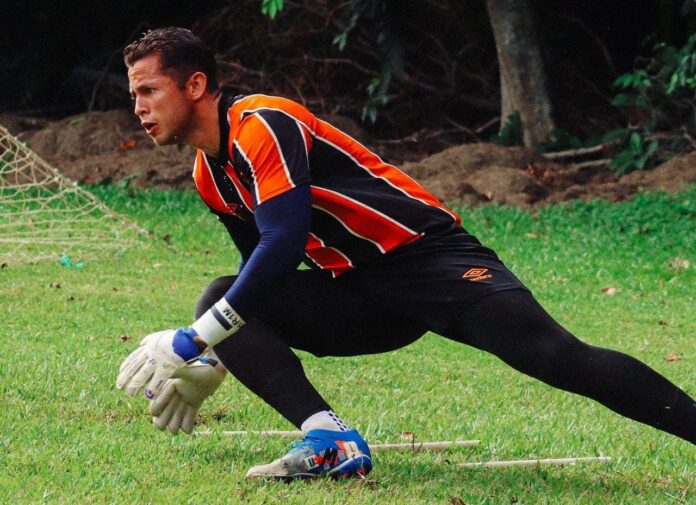 Jairo Guardado Jairo Guardado ha sido el guardián del arco "Emplumado" en los partidos que no contaron con Benji Villalobos. Foto cortesía: CD Águila.