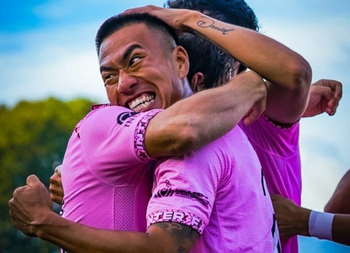 Kou Gotou Kou Gotou, jugador japonés, celebra su primer gol en El Salvador. Foto cortesía: Inter FA