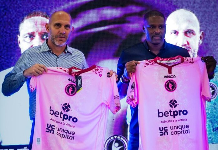 Marín y Wallace Será el debut del técnico Luis Marín y su auxiliar Harold Wallace al frente del equipo de Santa Tecla. Foto cortesía: Inter FA