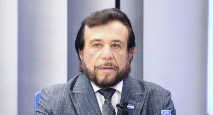 Vicepresidente Félix Ulloa