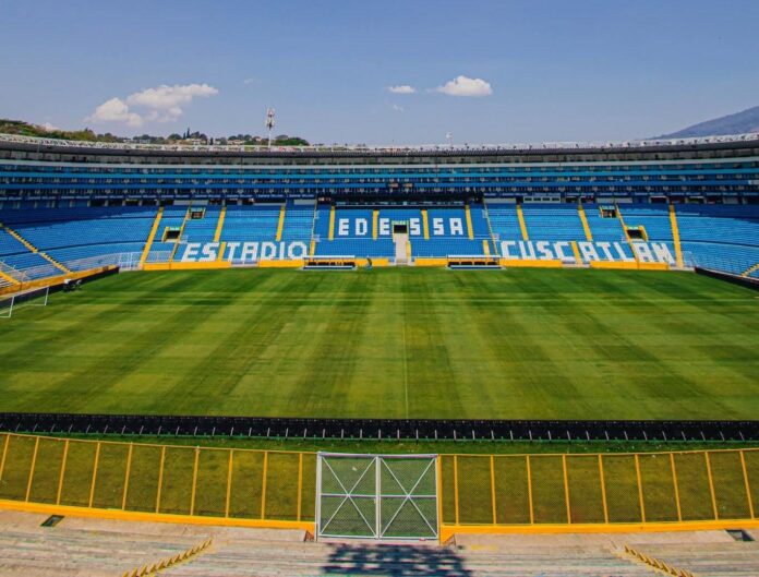 El estadio con mayor capacidad del país verá reducido su aforo en la fecha tres del clasificatorio. Foto cortesía: Estadio Cuscatlán.