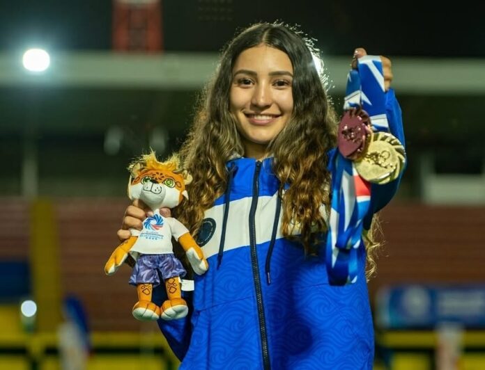 La patinadora ya es la atleta más éxitosa de la delegación salvadoreña. Foto cortesía: Team ESA.