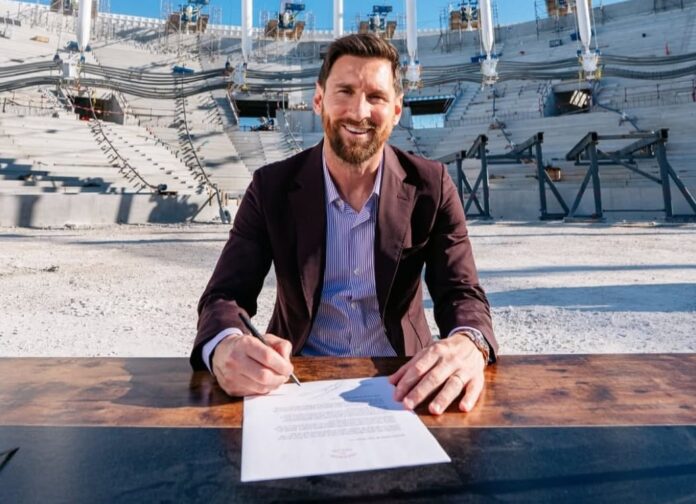 Messi El argentino continuará por tres años más en el país de las 'Barras y las Estrellas'. Foto cortesía: Inter Miami.