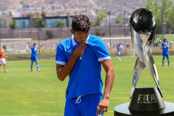 Sub17 Luis Tobar ha anotado tres goles con el primer equipo de Alianza en este Apertura 2025. Foto cortesía: La Selecta.
