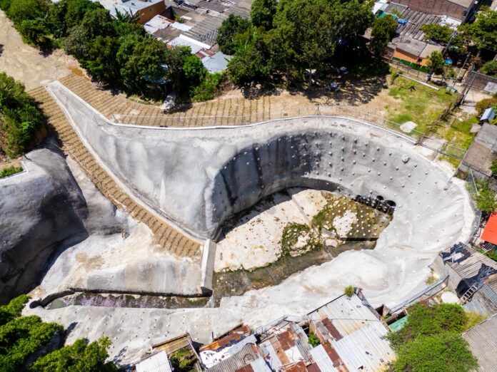 cortesía