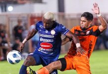 Águila volvió a ganar a Metapán y está en semifinales El 'Ave Majestuosa' fue superior a los 'Jaguares'. Foto cortesía: Isidro Metapán.