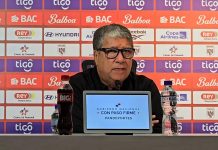 ‘Bolillo’ Gómez: “Por la forma en la que encontré la selección, a lo que es ahora, ha mejorado” El técnico sudamericano habló previo al juego ante la selección 'Canalera'. Foto cortesía: FESFUT.