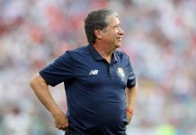 ‘Bolillo’ Gómez acerca de sus abrazos a jugadores de Panamá: “¿Qué querías que yo hiciera, que los rechazara?” Hernán Darío Gómez fue técnico de Panamá de 2014 a 2018. Foto cortesía: FEPAFUT.