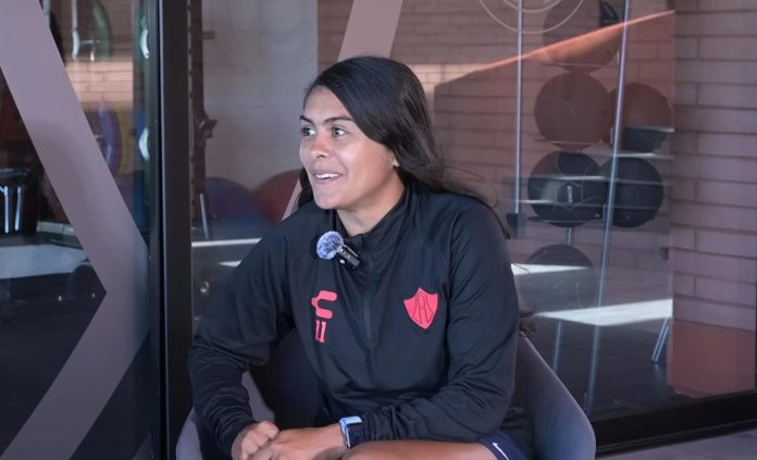 La jugadora de la 'Azul y Blanco' habló en el podcast mexicano La Capitana. Foto cortesía: La Capitana.