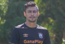 Darwin Cerén desmiente rumores de impago en Águila a un periodista El volante defendió a su equipo en redes. Foto cortesía: CD Águila.