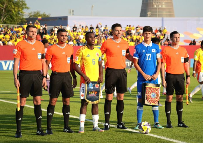 Colombia El Salvador Los capitanes Guardado y Orozco previo al inicio del juego. Foto cortesía: La Selecta.