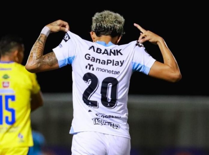 Alejandro Henríquez en la celebración de su gol. Foto cortesía: Alianza FC.