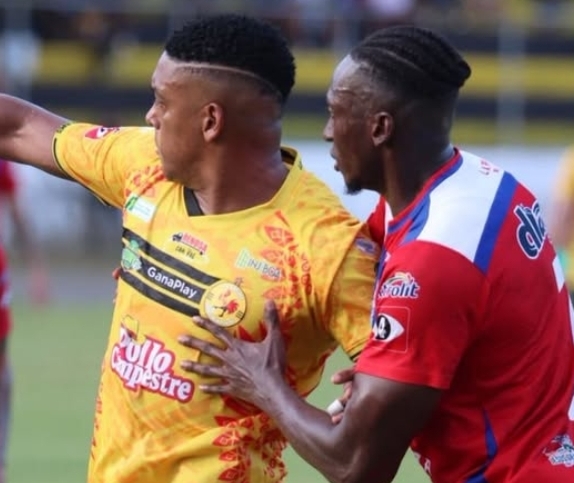 PLATENSE FIRPO Los 'Gallos' deben de remontar una desventaja de dos goles si quieren avanzar a semifinales. Foto cortesía: CD Platense.
