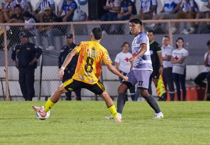 Platense Metapán La diferencia de goles es el factor que acerca a Platense a la siguiente fase. Foto cortesía: Isidro Metapán.