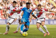 Real Madrid deja ir dos puntos ante el Rayo Vallecano Vinicius fue el jugador con más regates completados del encuentro, pero no logró marcar ante un gran Augusto Batalla. Foto cortesía: Real Madrid.