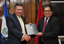 UES firma convenio que permitirá acceder a tecnología geoespacial: datos geográficos y mapas inteligentes Foto: Cortesía.