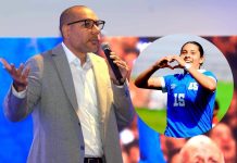 Yamil Bukele: “El fútbol femenino tiene que ser protagonista” El funcionario habló de la importancia de desarrollar el balompié femenil. Foto cortesía: INDES y La Selecta.