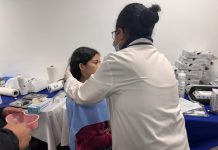 2,000 salvadoreños reciben aparatos auditivos en jornada nacional