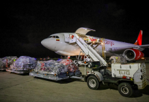Tercer avión con ayuda humanitaria de El Salvador llega a Jamaica tras el paso del huracán Melissa