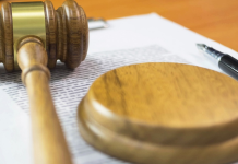 Acusada de golpear a su hija de 11 años deberá recibir tratamiento psicológico