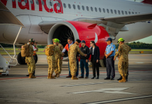 “Gracias por darnos la oportunidad de ayudar”: Bukele tras culminar misión humanitaria en Jamaica