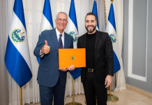 Empresario mexicano Ricardo Salinas Pliego elogia gestión de seguridad en El Salvador tras reunión con Bukele