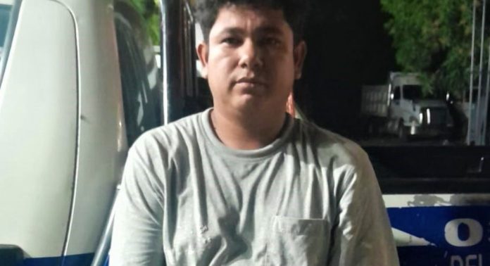 photo_4929642142867589899_y