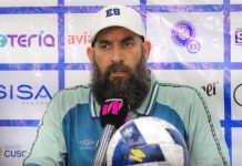 Eric Acuña luego de la victoria: “Me voy preocupado por las ocasiones que fallamos” El DT se mostró preocupado por las ocasiones falladas. Foto cortesía: La Selecta.