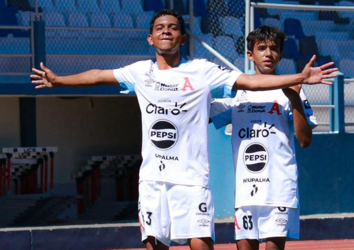 Los 'Albos', vigentes campeones de reserva, buscan el cuarto título consecutivo. Foto cortesía: Alianza FC.