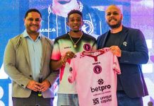 Inter FA anuncia 3 fichajes para el próximo torneo: 2 extranjeros La directiva de Inter junto a Gabriel Brown. Foto cortesía: Inter FA.