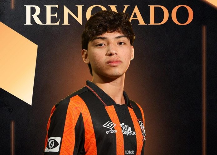 Se confirmó la renovación del juvenil de 19 años. Foto cortesía: CD Águila.