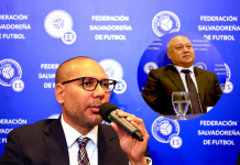 Yamil Bukele: “El coronel Gálvez tiene un conocimiento pleno de la Primera División” Yamil explicó la importancia del coronel Gálvez en su planilla. Foto cortesía: INDES.