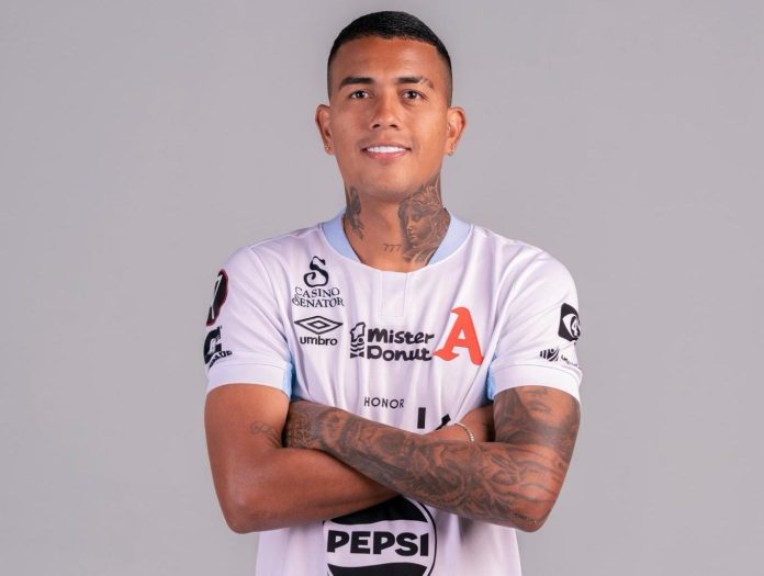 Julián Grueso Los 'Albos' dejaron ir a uno de sus centrales titulares. Foto cortesía: Alianza FC.