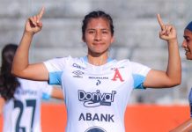 Paola Calderón hizo 42 goles en 16 partidos: los premios de la Primera Femenina La goleadora celebrando uno de sus tantos. Foto cortesía: Alianza Women.