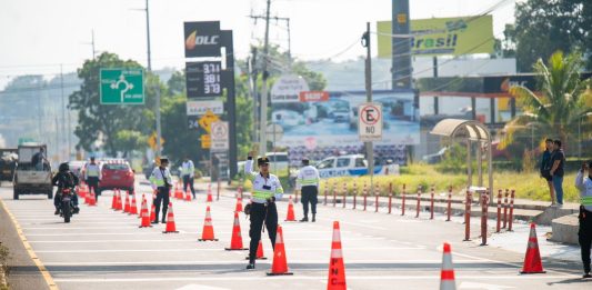 Dispositivos de tránsito se mantendrán instalados en 250 puntos hasta el 5 de enero Foto: Cortesía.