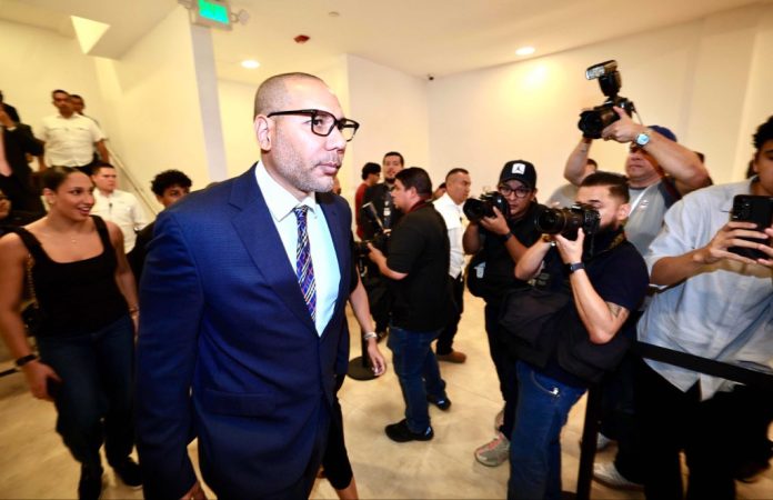 Yamil El candidato fue elegido por aclamación. Foto cortesía: INDES.