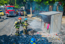 Realizan simulacro de incendio por explosión en venta clandestina de pirotecnia