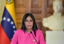 Delcy Rodríguez invita a Trump “a trabajar conjuntamente” en su primer mensaje como presidenta encargada de Venezuela La vicepresidenta de Venezuela, Delcy Rodríguez.JUAN BARRETOAFP